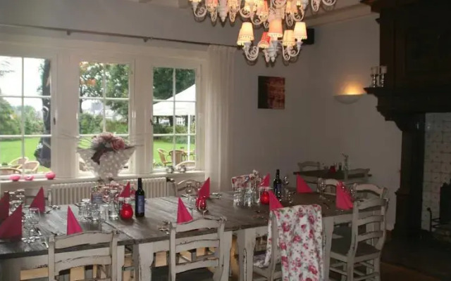 Hotel De Barones