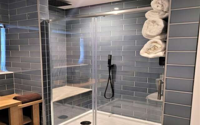 Friary House Serviced Apartments by Roomsbooked - 24Hr Reception