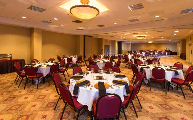 Embassy Suites by Hilton Tulsa I-44