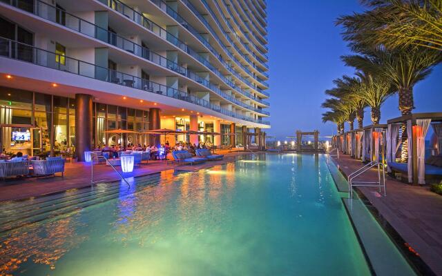 Hide Beach Residences