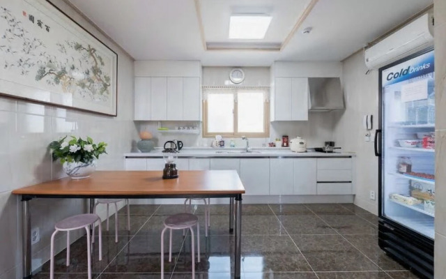 Hub Guest House