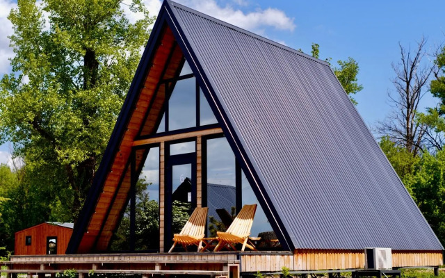 Река и Песок