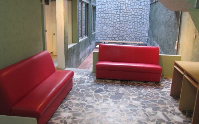 Guest Green - Adults Only - Hostel