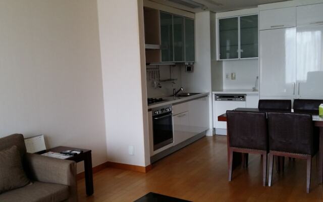 Vabien Suite 1 Serviced Residence