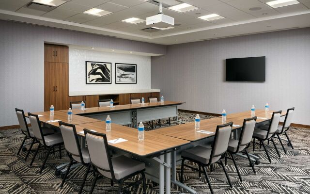 Hyatt Place Melbourne Airport