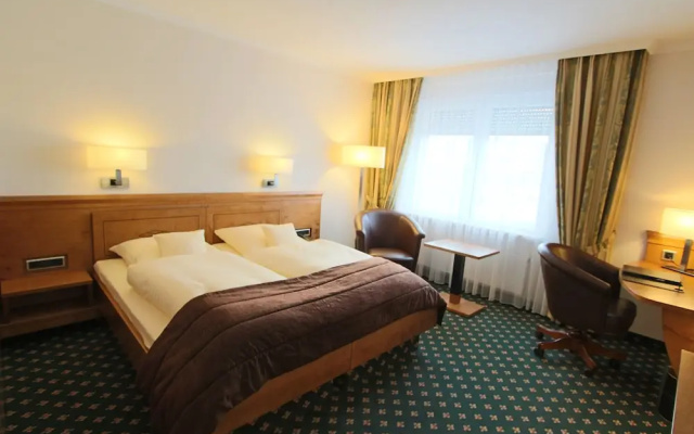 Eden Hotel