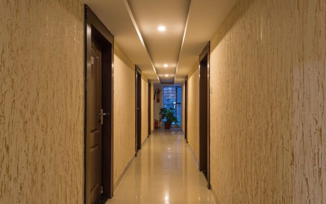 Townhouse 704 Hotel Divya Palace