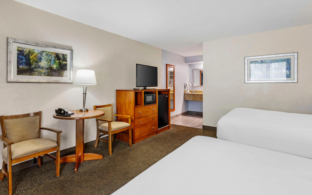 Best Western Thunderbird Motel