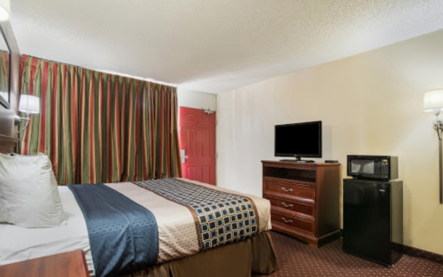 Americas Best Value Inn Tulsa at I-44