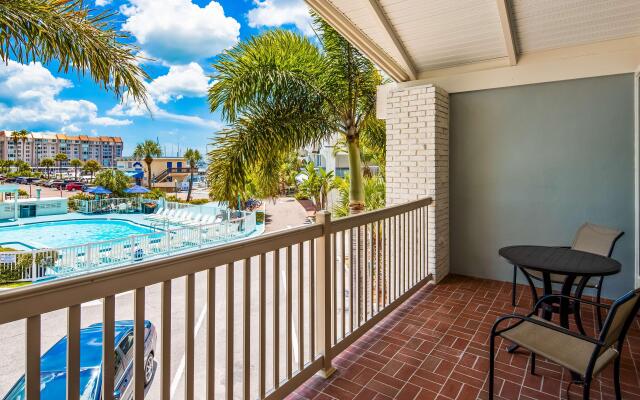 Best Western Plus Yacht Harbor Inn