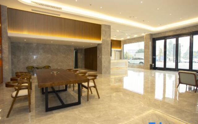 Yifu Hotel