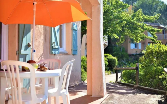 Appartement Les Issambres, 2 pièces, 7 personnes - FR-1-226-307