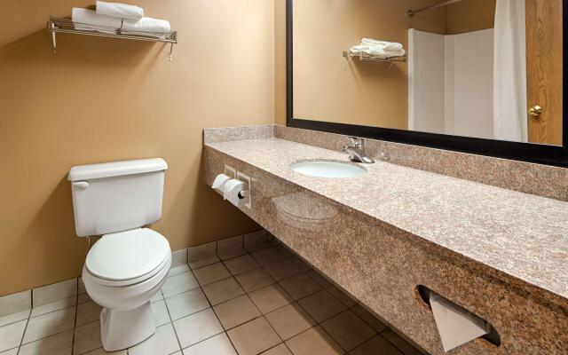 Best Western Plaza Hotel Saugatuck