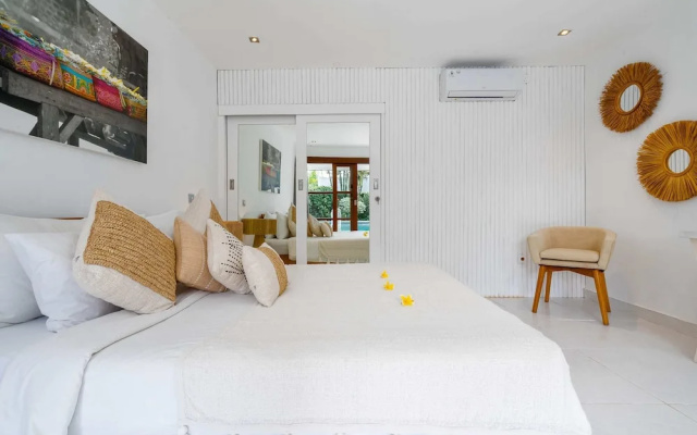 Villa Imbuh 1 – Guest Rooms – Tibubeneng