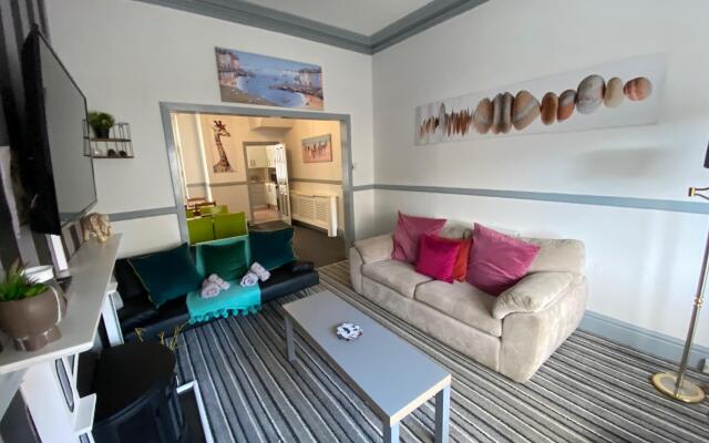 Blackpool Abode - Seaside Cove