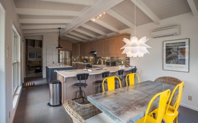 Roanoke by Jekyll Realty