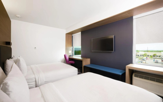 Aloft Austin Airport