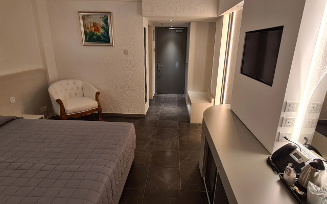 Sveltos Hotel