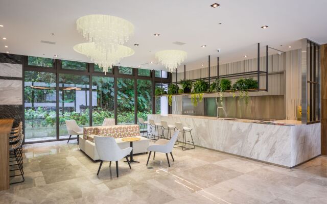 Green World NanGang Hotel