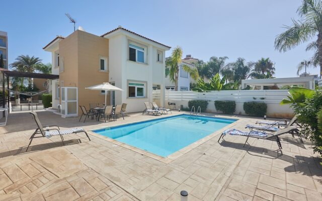 Protaras Holiday Villa Dv27