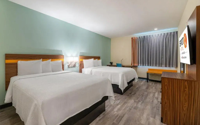 SPOT X Hotel Orlando/Intl Dr by The Red Collection
