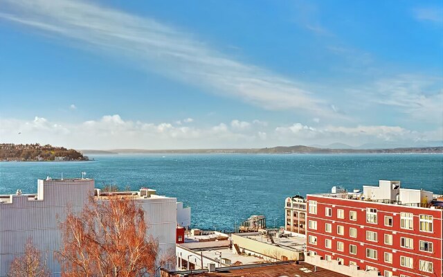 Belltown Court MoPOP Suite - One Bedroom Apartment