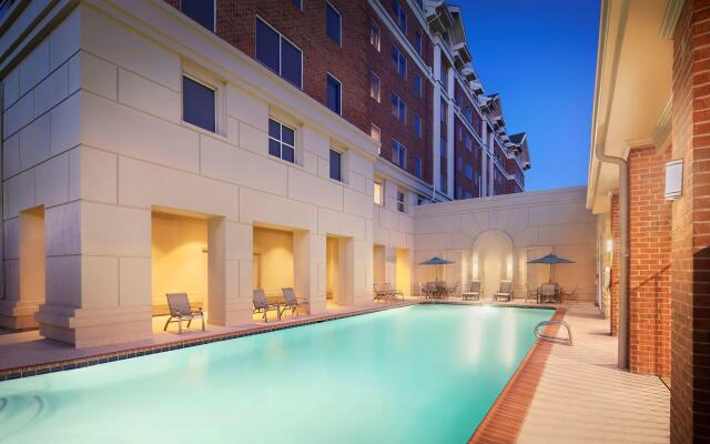 DoubleTree by Hilton Atlanta - Roswell