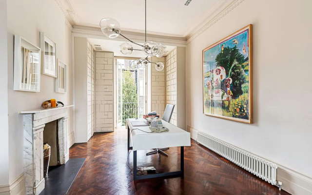 London Luxe Retreat: 5-bed Gem