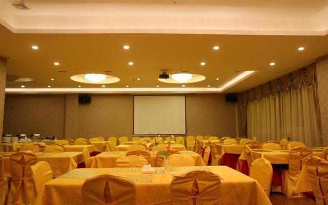 Lifu Hotel Shachong Metro Branch