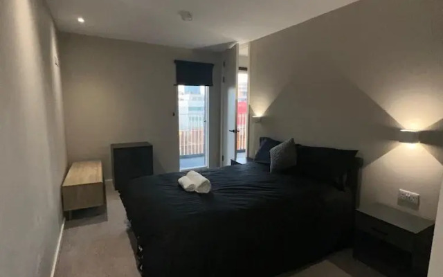 2br-2ensuite-balcony-cityview-parking-central