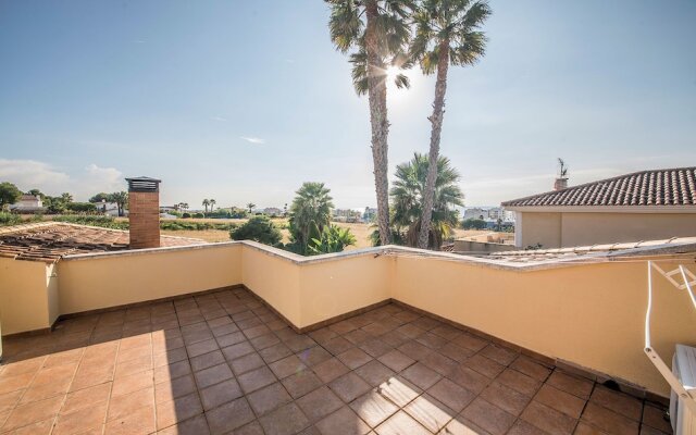 House in Calafell with Fenced Pool (R79)