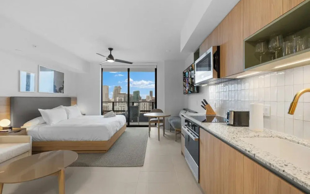 Panoramic City Views Studio in Miami