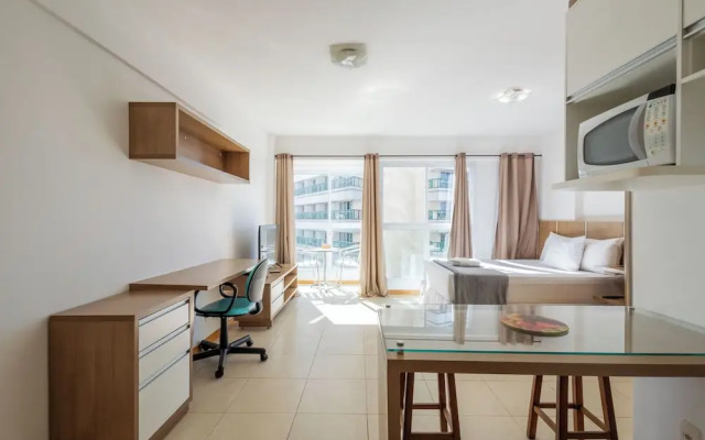 Studio em cond. c/ Academia, Asa Norte SMZ407