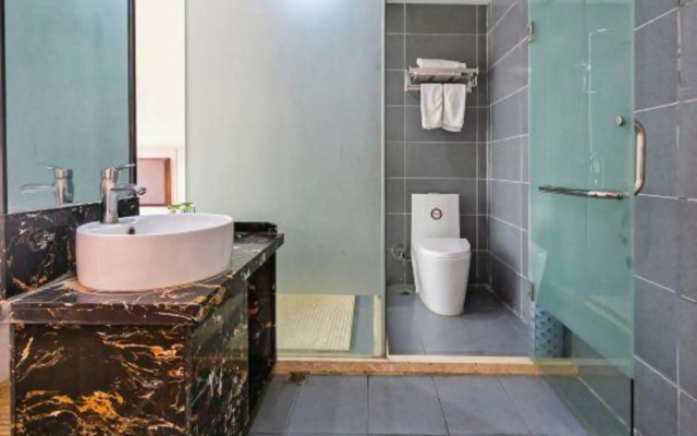 SET Chain Hotel (Xiangyang Qiaoying Yunxing Road)