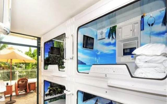 Magic Sea Shore Capsule Hostel