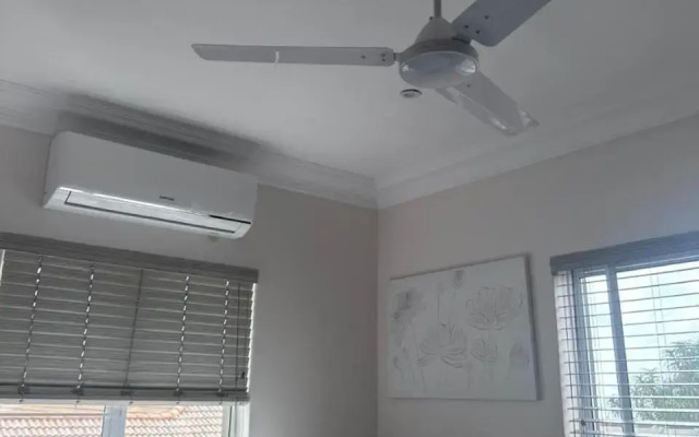 14 on Braemar Studio Apartment