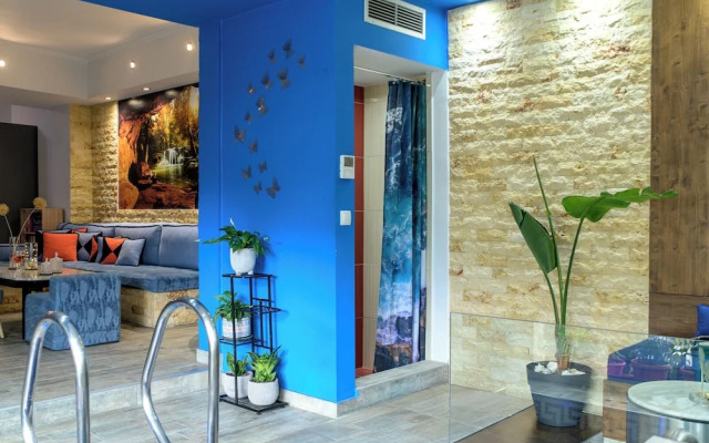 Krousonas Mountain View Suite