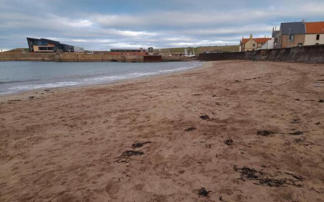 Charming Eyemouth Apartment Close the Beach
