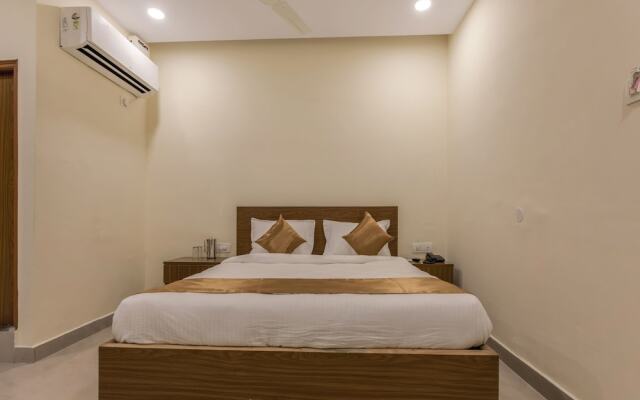 OYO 11676 Nakshatra Grand