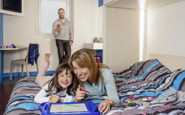 hotelF1 Niort St Maixent