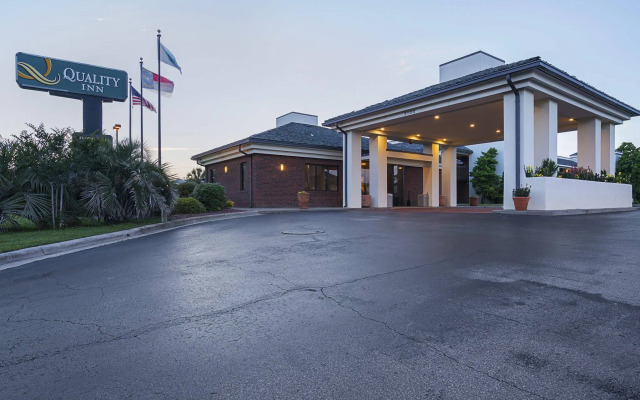 Quality Hotel Morehead City