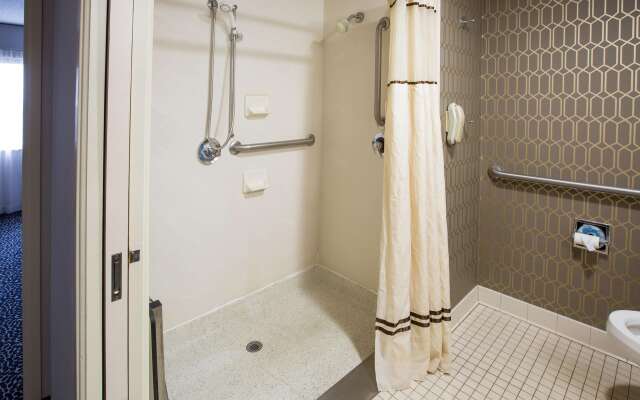 Embassy Suites Louisville East