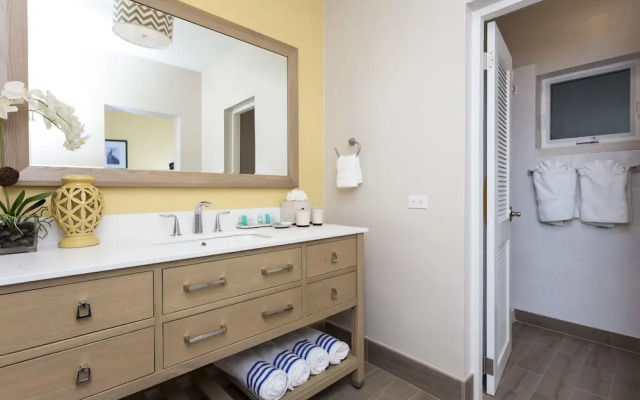 Oyster Bay Beach Resort