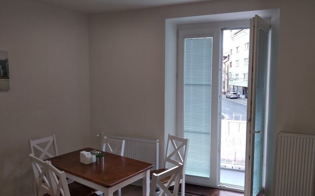 Kate&Jenny-Cosy place city center