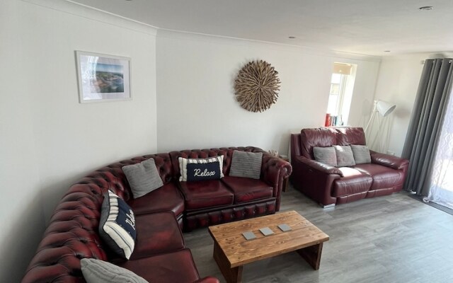 Bescot House, Bramble Hill, Bude, 4 bed det House