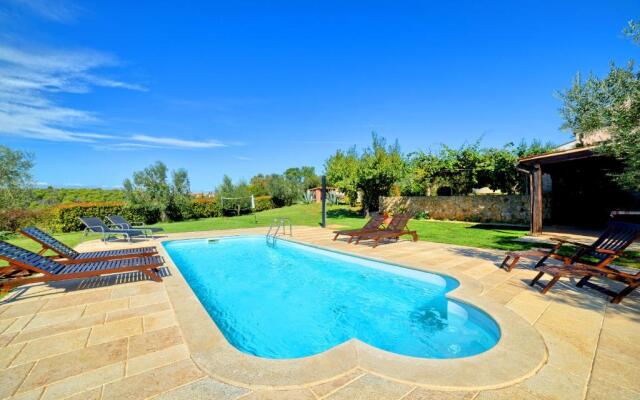 Apartment Villa Mare2 with pool, sea view and hydromassage