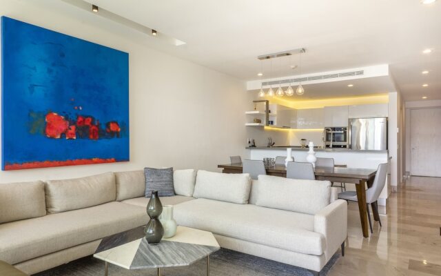 Oceana Luxury by Homing Bird