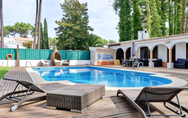 Verdizela Pool & Garden