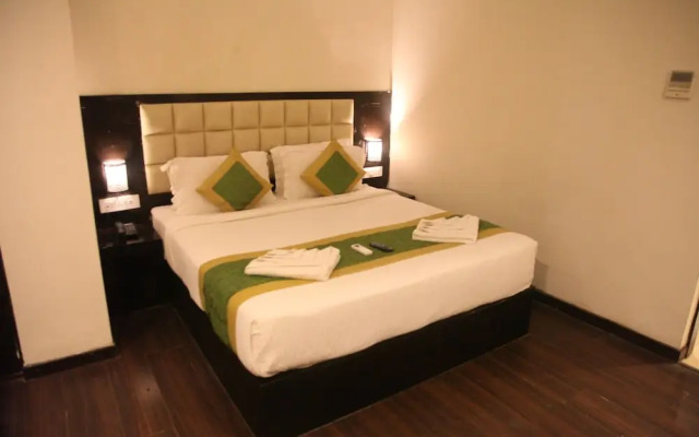 J Hotel