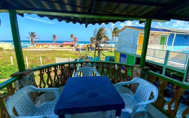 Yellow Moon Guesthouse  Apartments